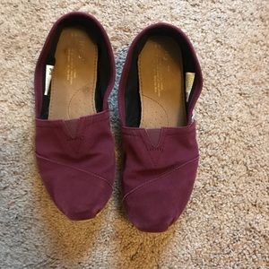 Toms Shoes